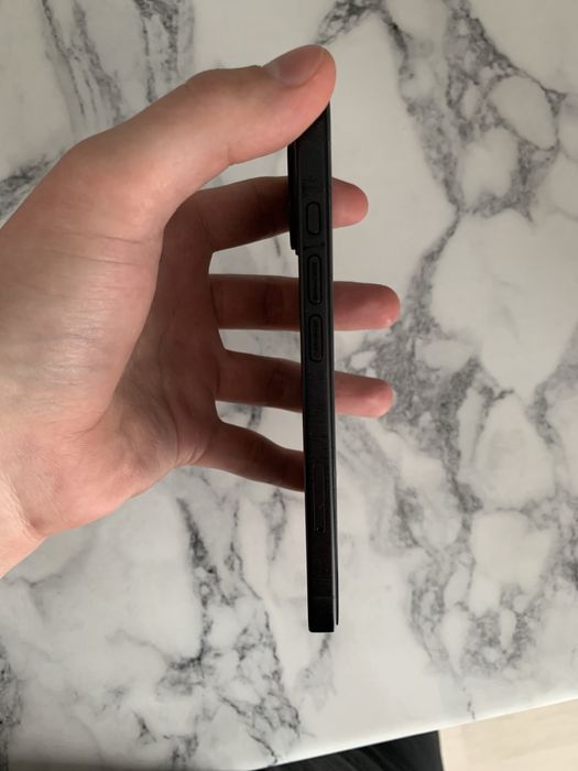 Айфон 16 128гб черный цвет