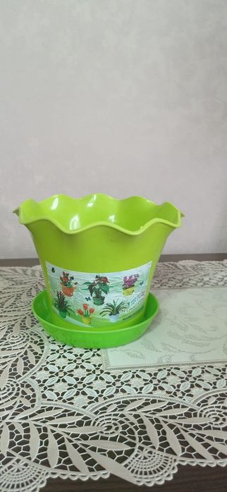 Продам горшки для цветов