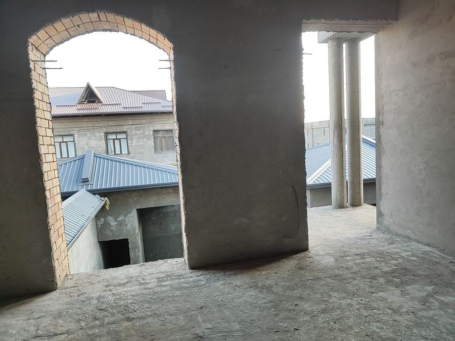 Uzumzor Keles 2.5 sotixdan 2 ta uchaska