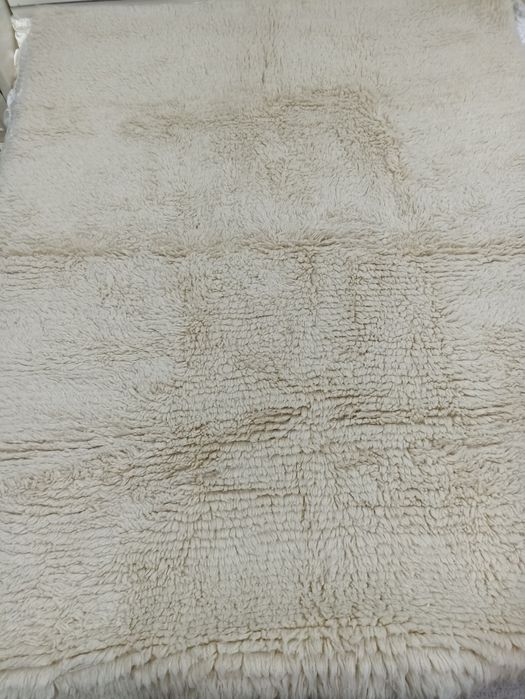 Чисто нов китеник 100% вълна