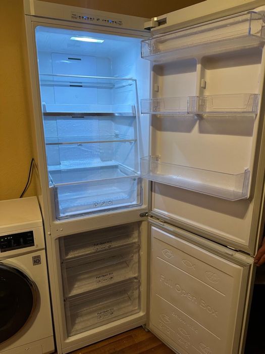 Холодильник SAMSUNG no frost