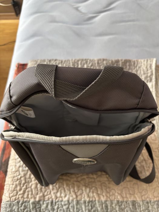 American Tourister  малка Раница