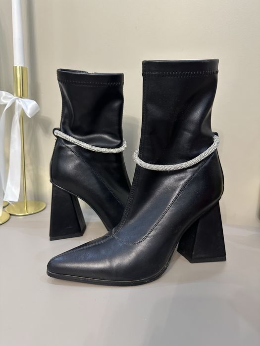 Полусапожки , сапоги , туфли