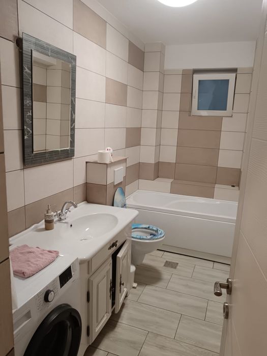 Vând apartament 2 camere 78 M2 zona Lidl bucium mobilat ,utilat ,