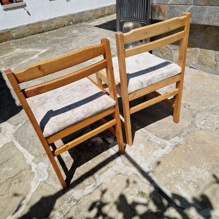 Трапезни столове