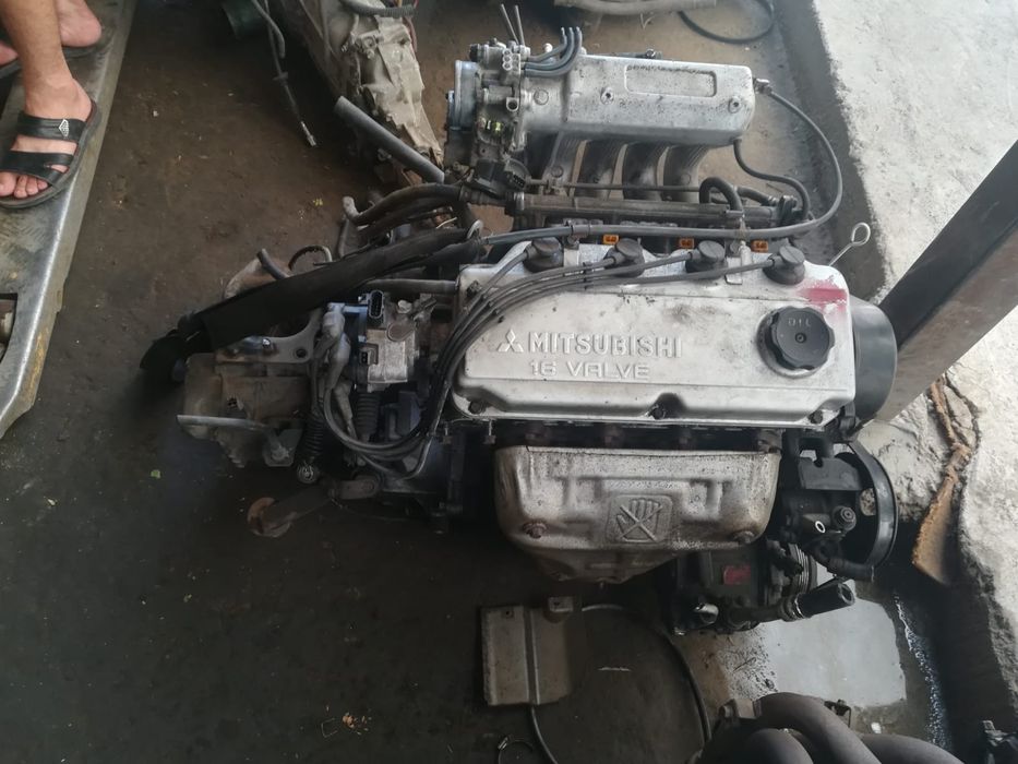Двигатель на Mitsubishi Galant