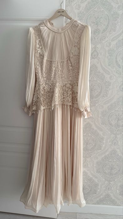 Платье вечернее