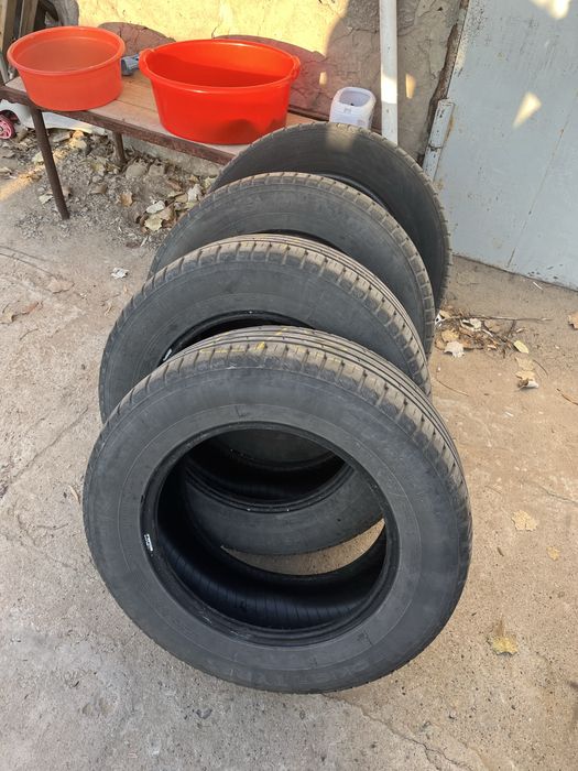 Резина Nokian 215/65/16