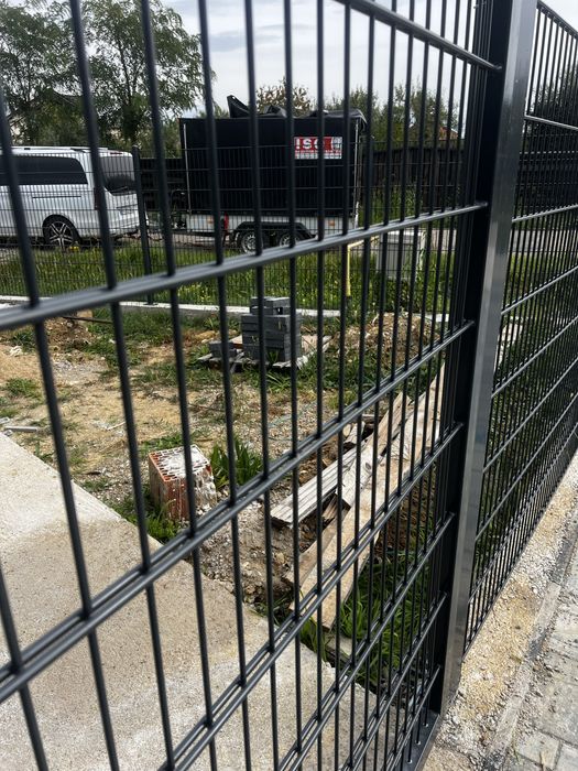 Panou Gard dublu fir Profesional 8/6/8mm Plasa Stalpi Gard nu Bordurat