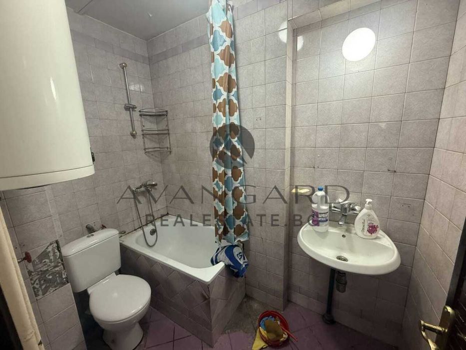 Продава се Тристаен апартамент в Пловдив, Център - 96 кв.м за 1875 €/кв.м - Снимка #4