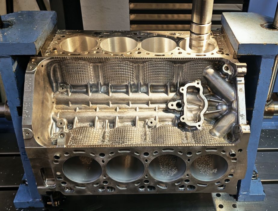 Rebucsari blocuri motoare aluminiu cu CNC BMW Range Volvo Mercedes