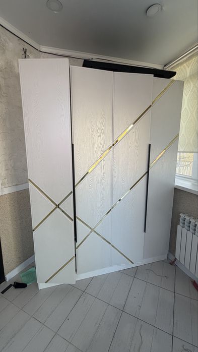 Продам диван с 2 креслами