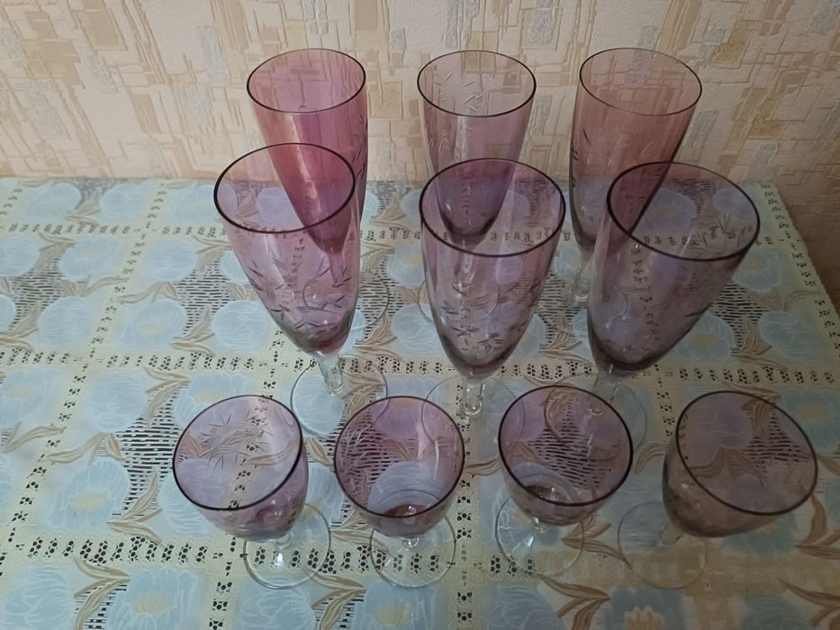 Продам столовую посуду