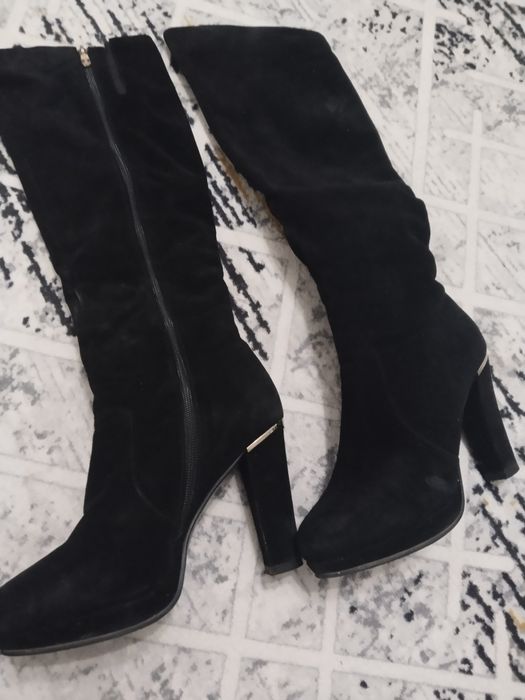 Продам зимни сезонные сапоги