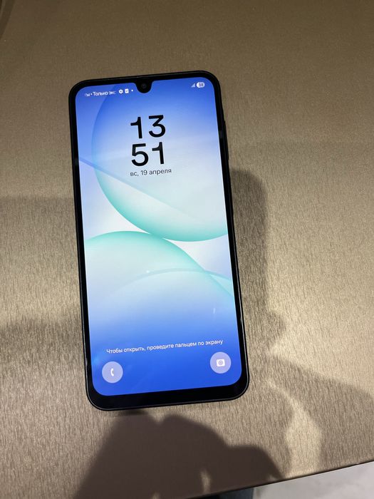 Продам samsung galaxy a17 8/256