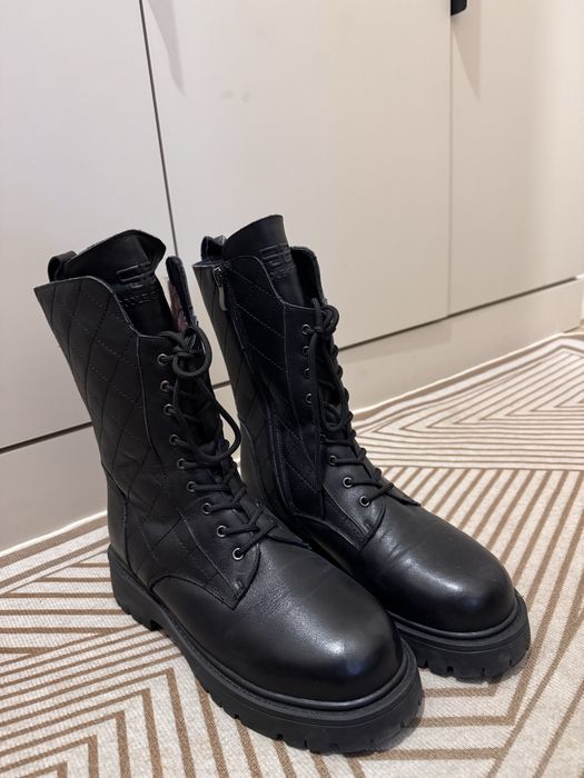 Зимние сапоги шанель