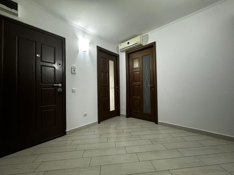 Apartament 3 camere de închiriat