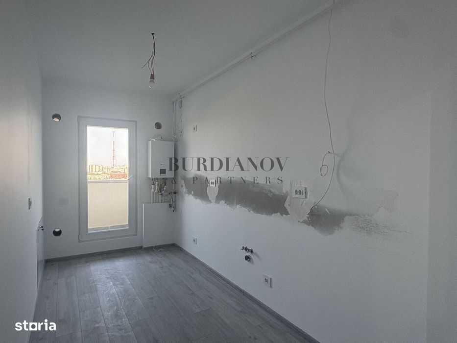 Apartament cu 3 camere - două băi - Etalon Lacul Morii - Vedere Lac