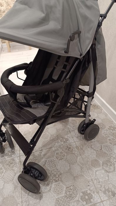 Продам коляску прогулочную BabyGo