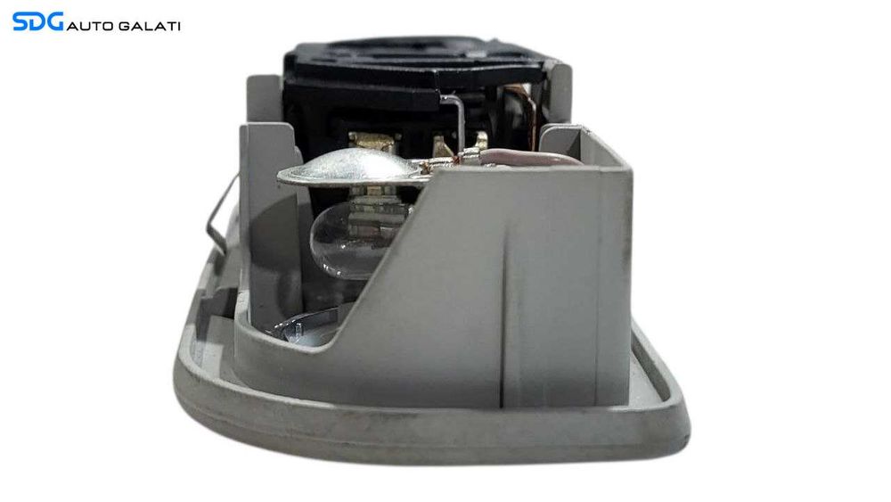 Plafoniera Lumini Lampa Iluminare Habitaclu Spate Audi A6 2004 - 2011 Cod 4L0947111B [L7474]