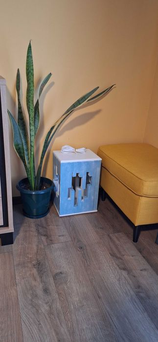 Стилна нощна лампа