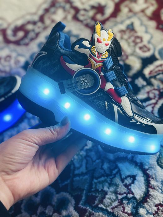 Продается роликовая красовка светящий