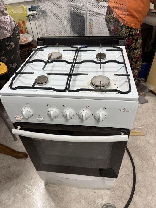 Газовая плита продам