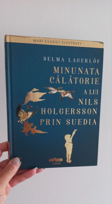 Vând carti pentru copii și adolescenți