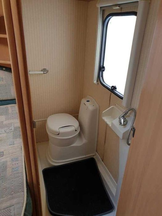 Продавам каравана с навес на къмпинг ,,ЗЛАТНА РИБКА,,