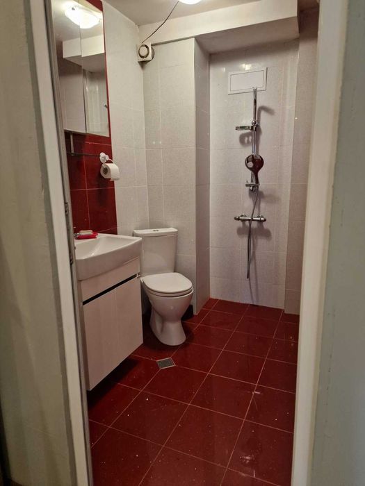 Дава се под наем Тристаен апартамент в София, Витоша - 100 кв.м за 561 € - Снимка #13