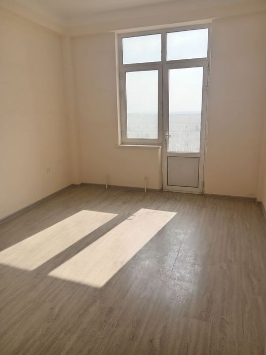 Termiz shahar farovon massividan uy sotiladi