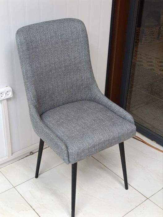 Stul oshxona va mexmonhona uchun