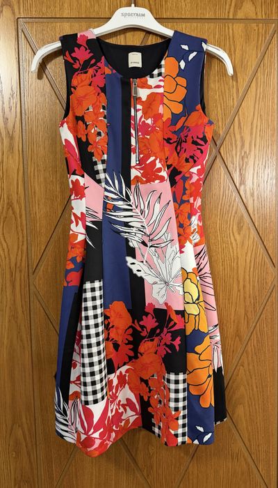 Pinko къса рокля