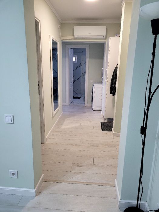 Închiriez apartament 3 camere ultracentral