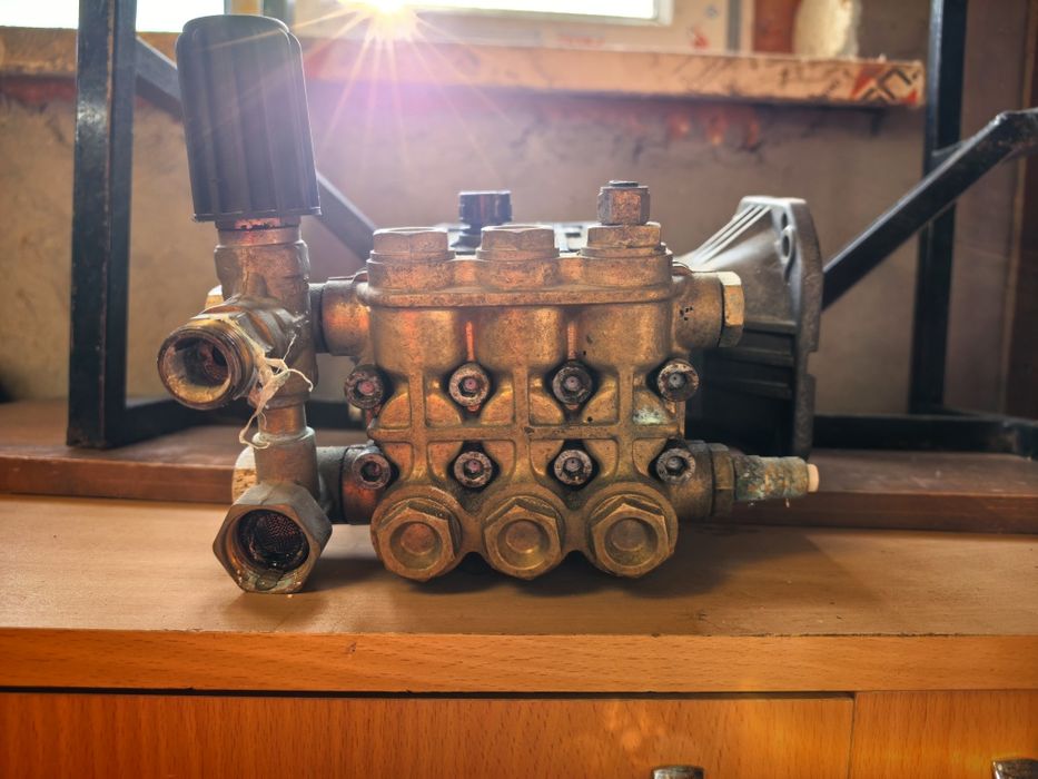 Продам насос высокого давления