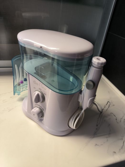 Ирригатор для зубов и десен