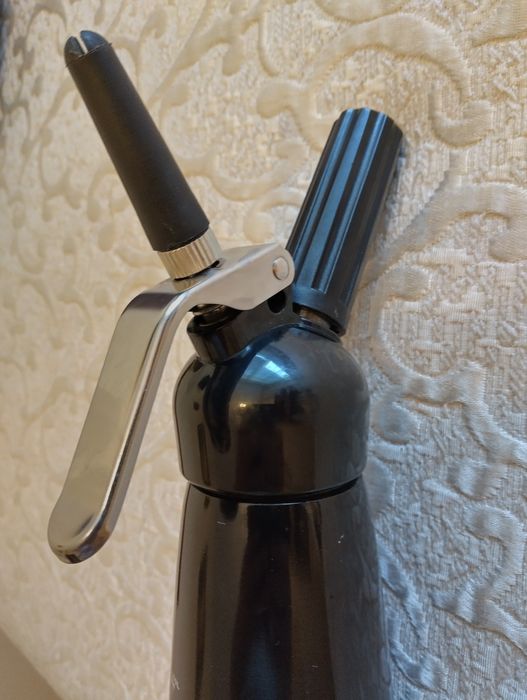 Сифон за сметана