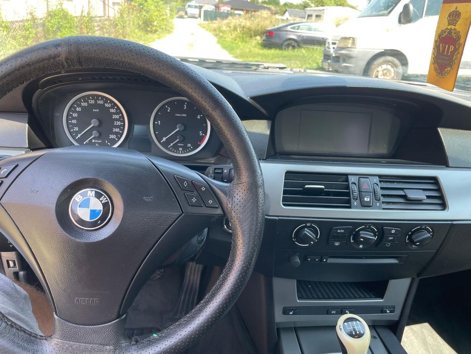 Vând BMW 520D 2005