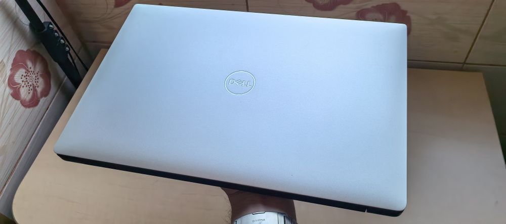 Laptop Dell XPS 9570 4K Touch__i7-8750H_1TB SSD HYNIX_16GB DDR4_Nvidia GTX 1050Ti Max-Q_Full Metal__9/10 Estetic _ 10/10 functional