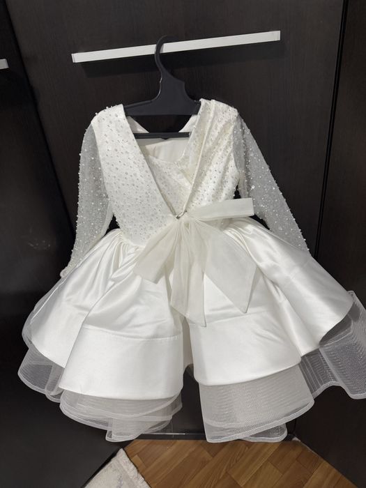 Шикарное детское платье