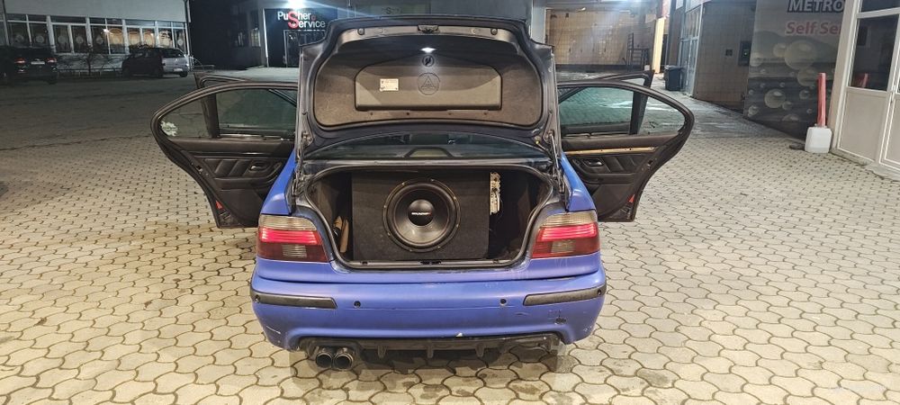 Schimb cu E60 sau vând