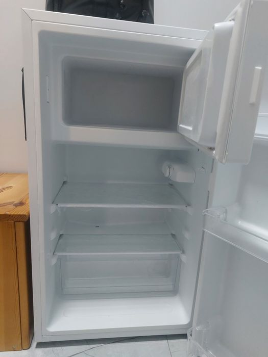 Хладилник Arielli