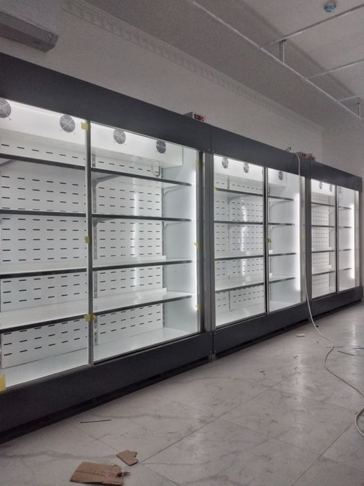 Витрини холодилник новый