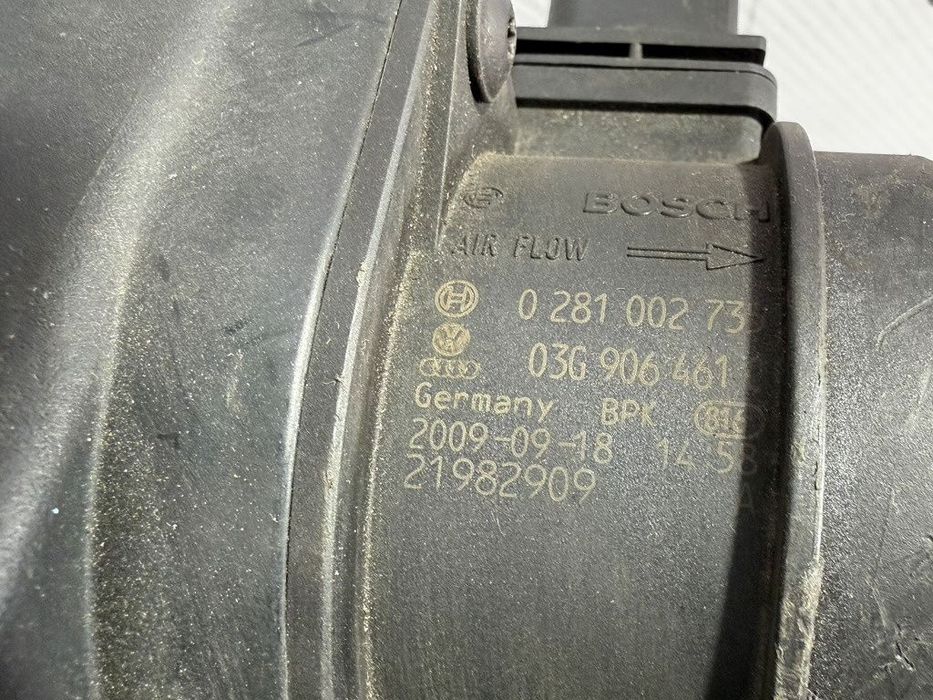 Carcasa filtru aer 2010 audi a4 se 2.0 diesel cod oem 8k0133837t 8k0133835ad 8k0133837bf 2009-2016