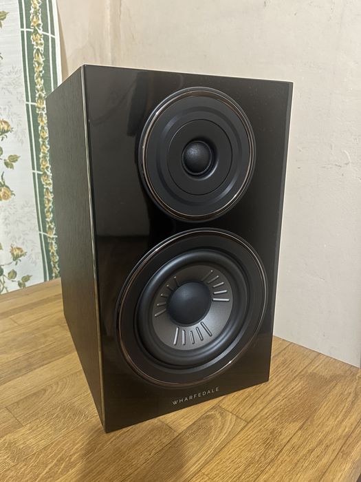 Усилвател Yamaha A-S501 и тонколони Wharfedale Diamond 12.2