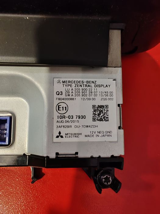 Display Mercedes Benz