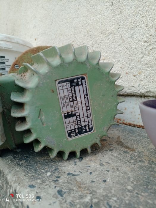 Охлаждаща помпа  .