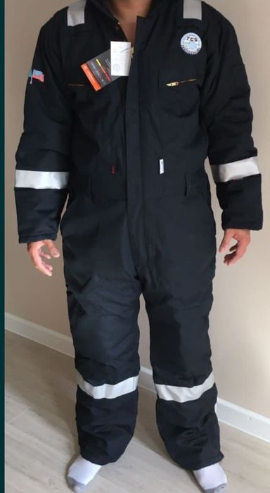 Продается зимний комбинезон