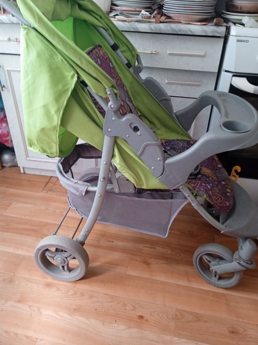 Отдам коляску дешево за 4 тыс