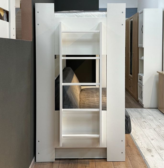 Двухъярусная кровать с диваном